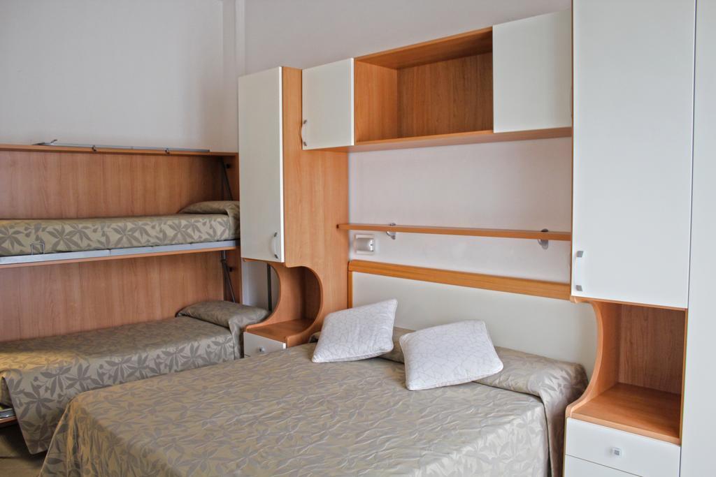 Hotel Trieste Cervia Exterior foto